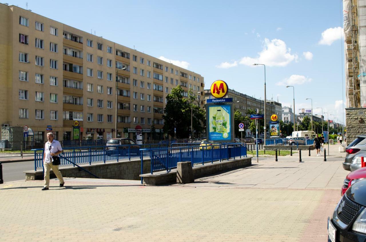 Slow Life Apartment Next To Metro Station ワルシャワ エクステリア 写真